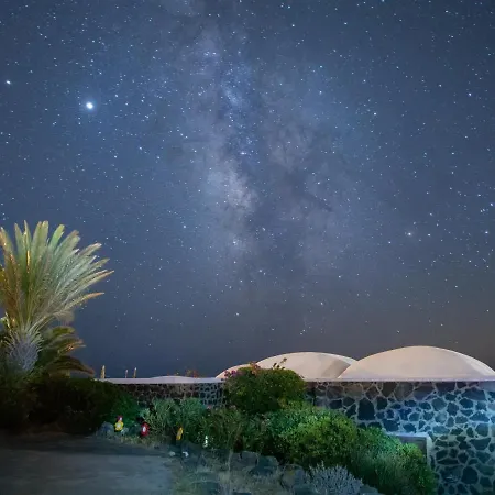 Dammuso Sulla Scogliera - Pantelleria *