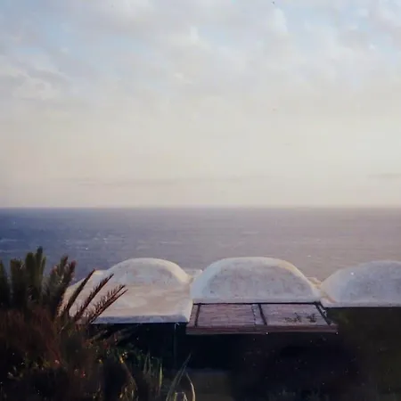 Holiday home Dammuso Sulla Scogliera - Pantelleria